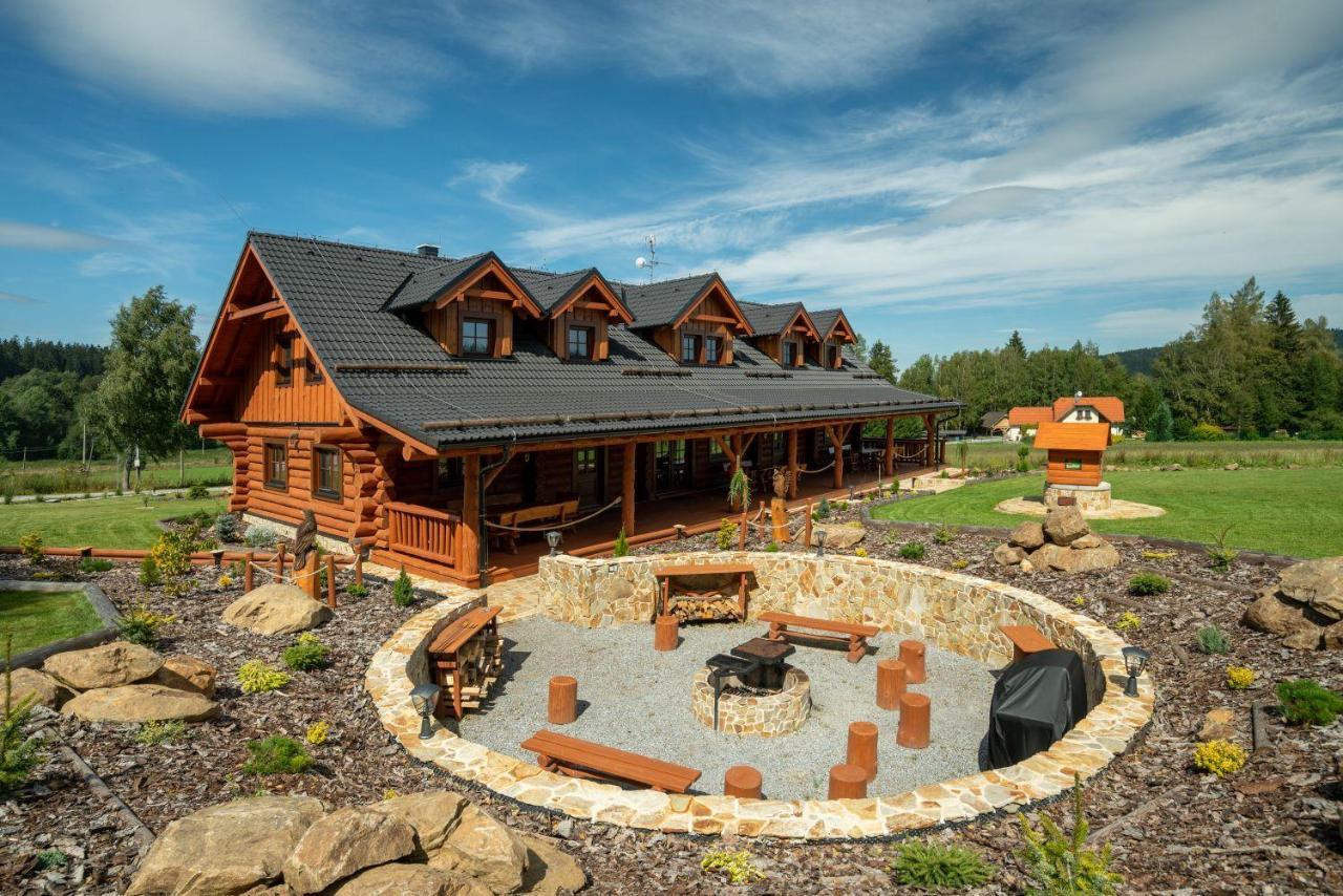Přední Výtoň Apartmany Srub Vytonka Lipno מראה חיצוני תמונה